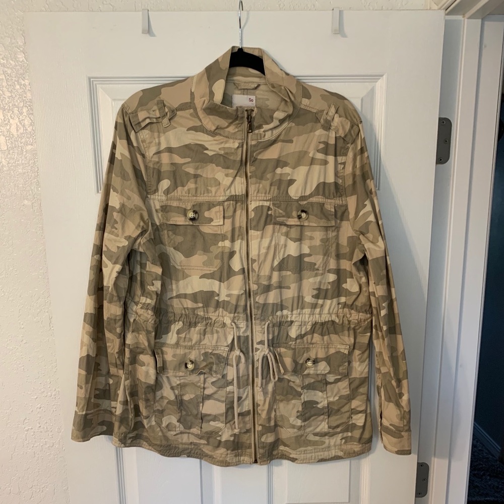 Women’s Camo Jacket